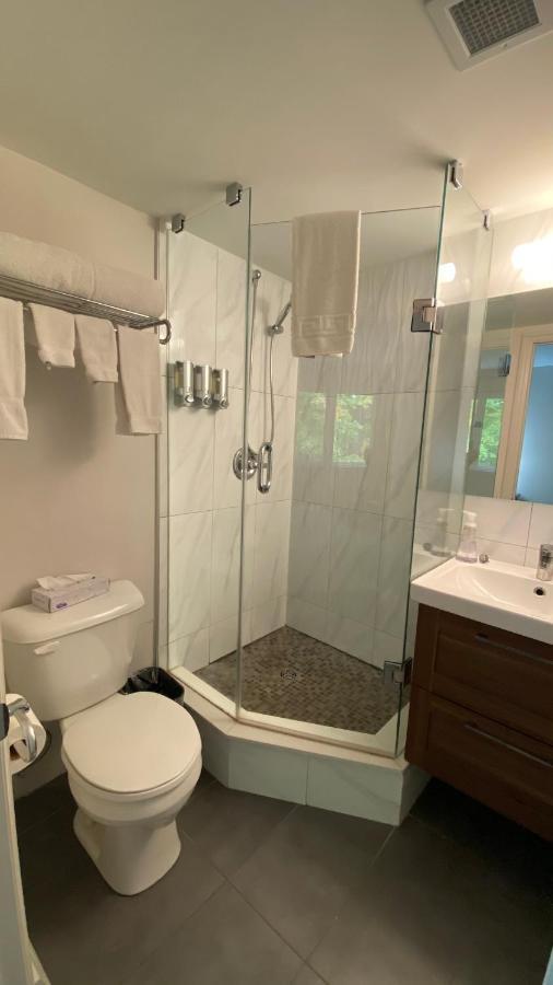 Amber Hotel Grand Bend Bagian luar foto