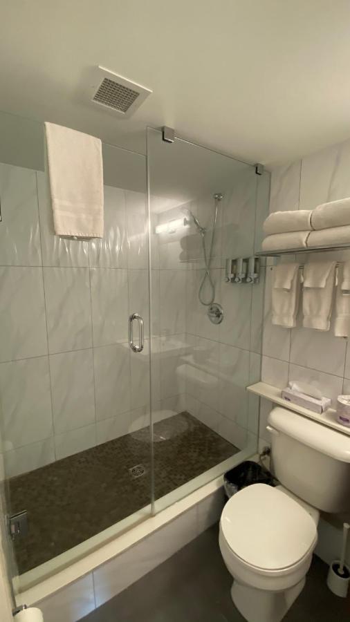 Amber Hotel Grand Bend Bagian luar foto