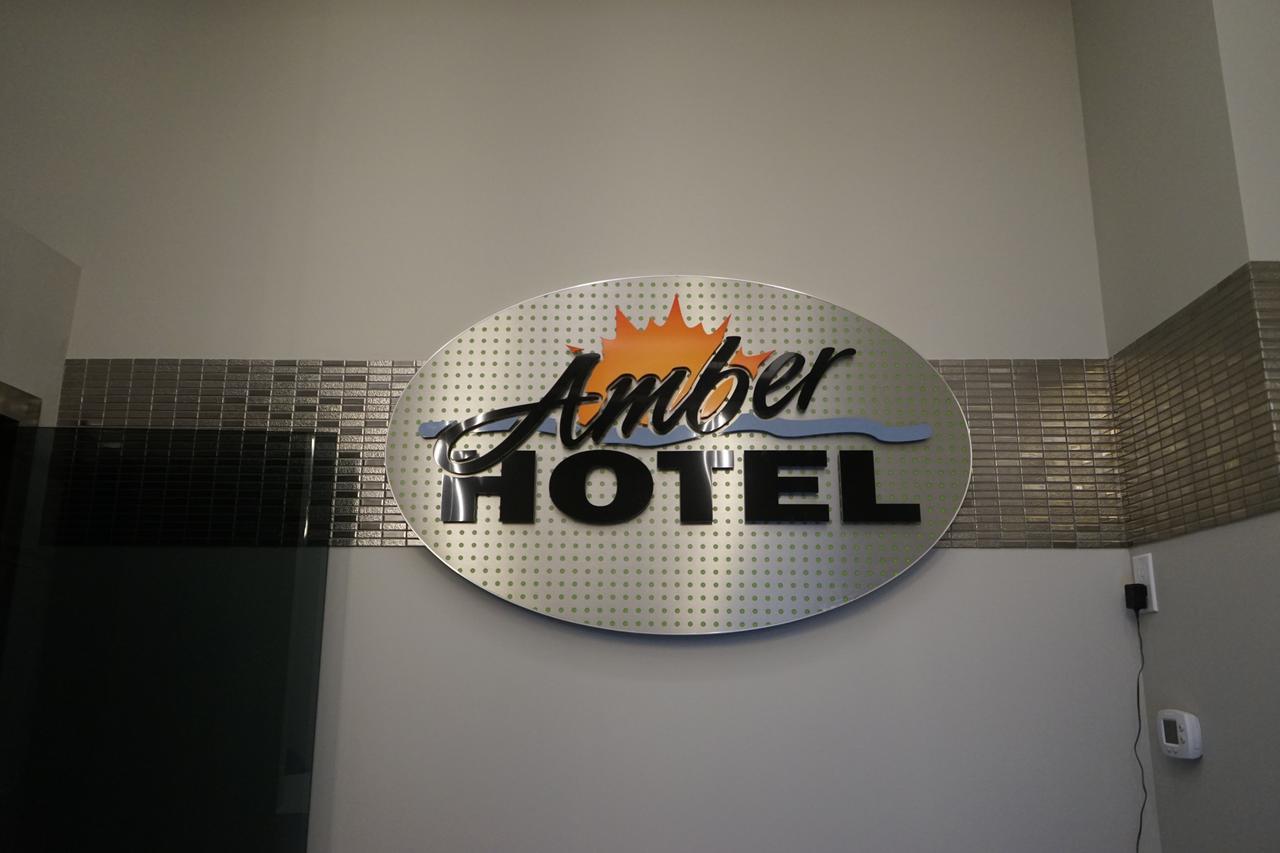 Amber Hotel Grand Bend Bagian luar foto