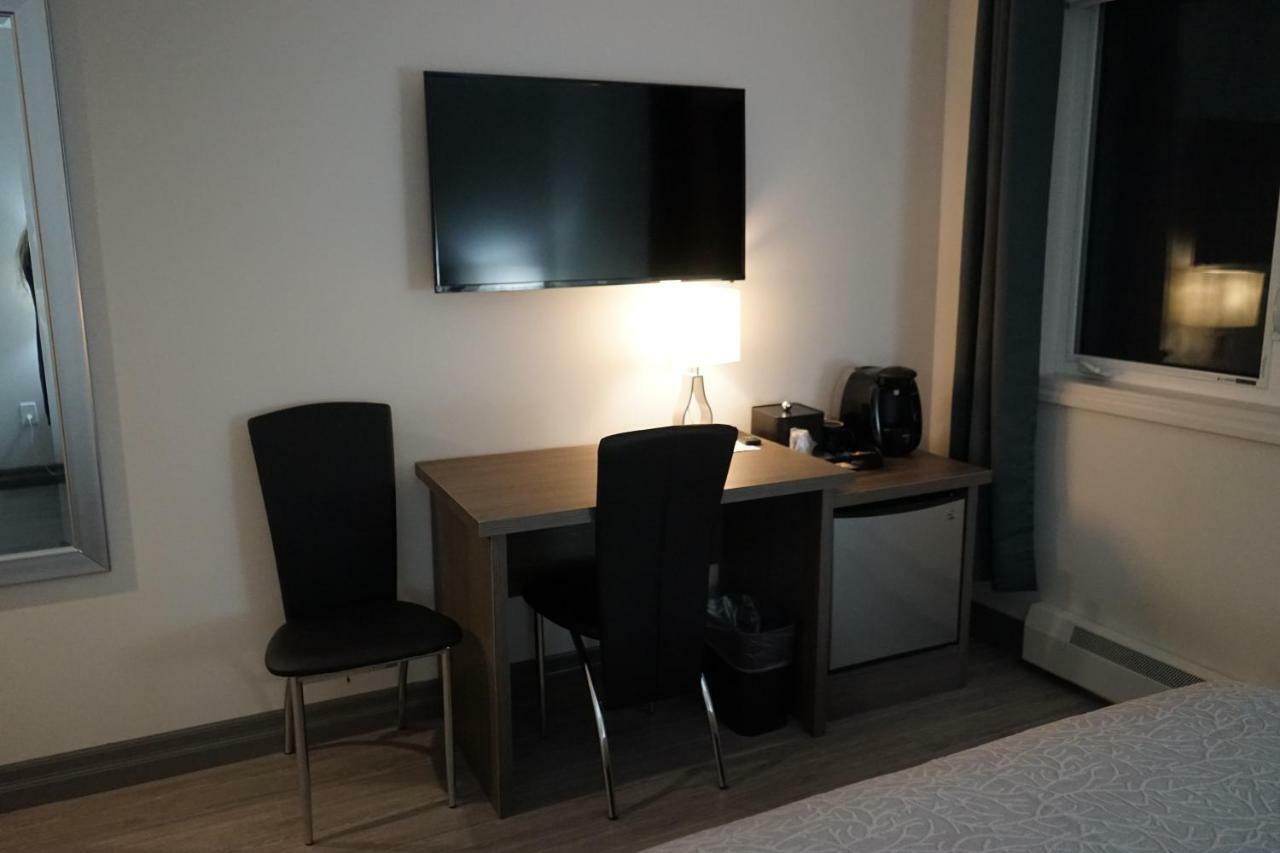 Amber Hotel Grand Bend Bagian luar foto