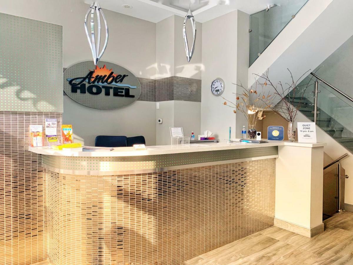 Amber Hotel Grand Bend Bagian luar foto